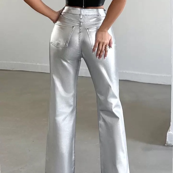 SHEIN Metallic Silver High Rise Straight Leg Jeans - Picture 2 of 12